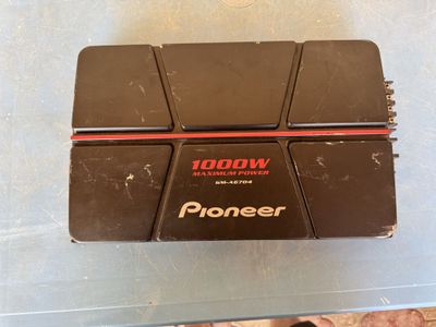 Usilitel sotiladi Pioneer 1000tali