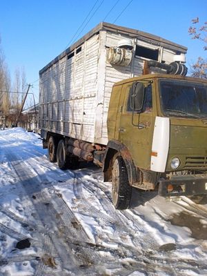 Yili 1987 holati yaxshi yurib turgan kamaz