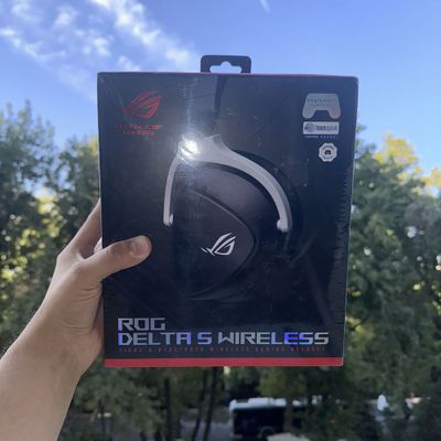 Asus Rog Delta S Wireless. Black. Naushnik