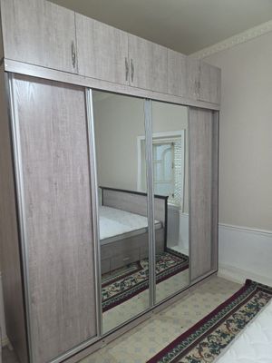 Yangi mebel sotiladi