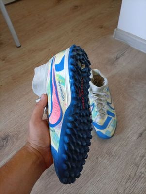 Mercurial orginal 42 oyoq oʻlchami