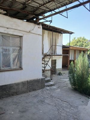 Toshkent Viloyati Yuqori Chirchiq tumani Yangi bozor chaharchasi