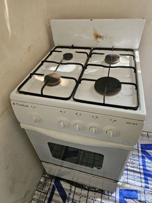Gaz plita sotiladi