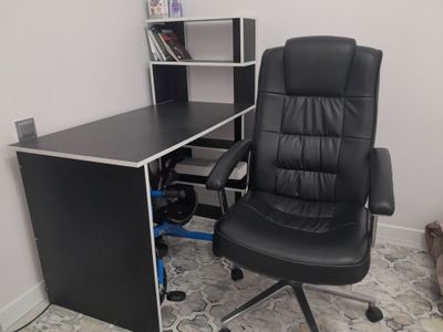 Kompyuter stol ham kreslo satiladi
