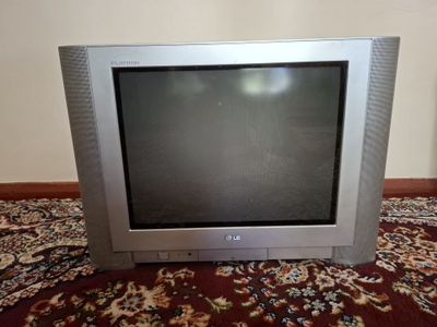 LG televizor sotiladi