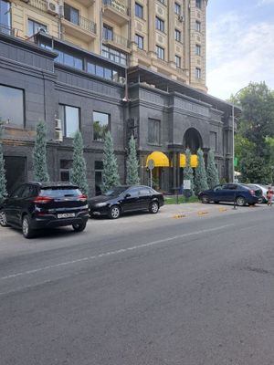 Алайский Мухташам | 310кв - нежилое помещение Аренда