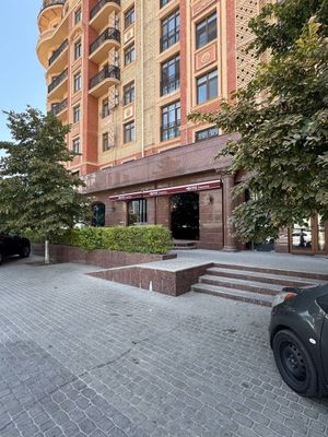 Сдаётся помещение, мост Мукимий / "Piramit Tower" 320 кв.м