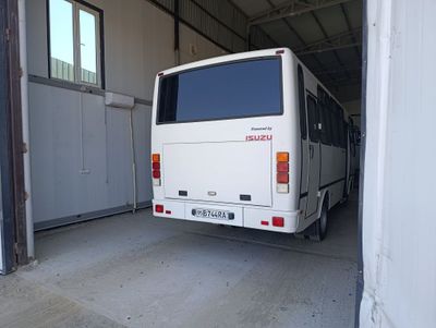 Isuzu NP 26 2020 metan 19000 km