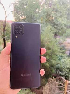 Galaxy A 12 128 gbsotiladi ideal