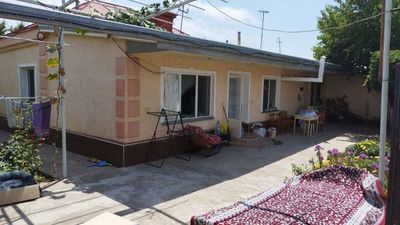 СРОЧНО! Продаётся дом. Участок.