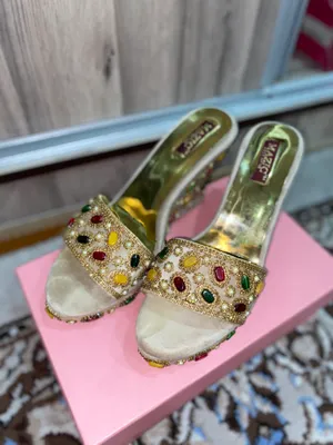 Oyoq kiyim Dubayskiy