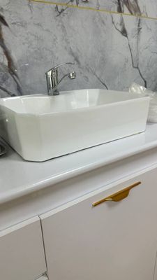 Раковина состояние хорошее с смесителем