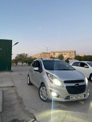 Spark srochni sotiladi