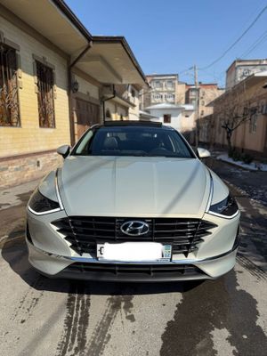 Hyunday Sonata 2 litrli ful paket bir qol