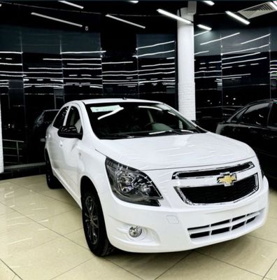Chevrolet Cobalt Midnight 2025