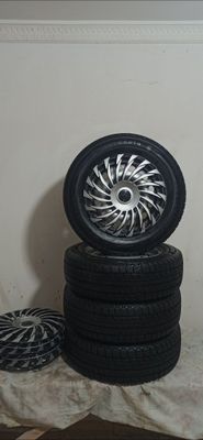 Зимние шины с дисками ВАЗ