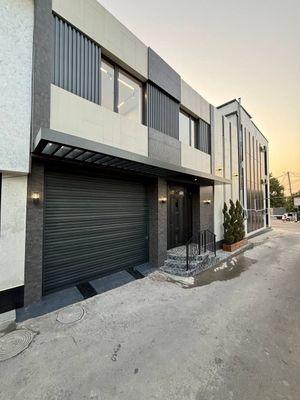Центр Луначарского ХайТэк Участок: 2 сотки Площадь: 350 м² Комнаты: 5