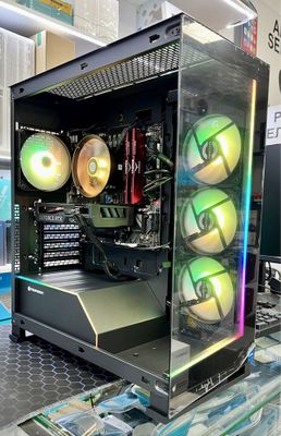 CYBERPOWERPC игровая (белая) сборка привезенная с Америки