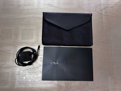 Asus Zenbook 14 UM425I
