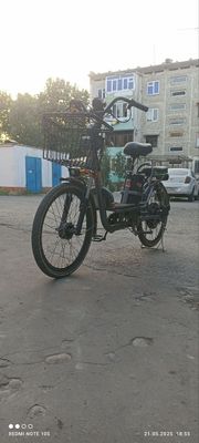 Veloskuter sotiladi