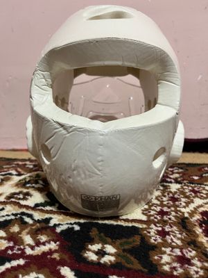 Шлем для карате и теквандо