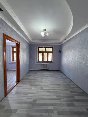 Продаётся квартира переделанная в 2 комнатную