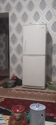 Холодильник СИНО ислеп тур жағдайы жаксы