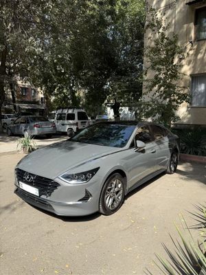 Продам Huyndai Sonata 2022 Full 2,0L panarama в идеальном состоянии