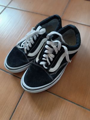 Стильные кроссовки в стиле Vans