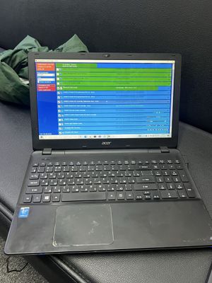 Acer ddr 4 gb hard 500 gb
