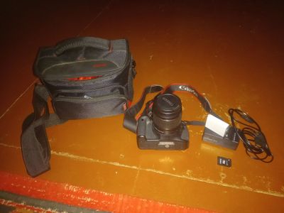 Camera Canon eos 600d