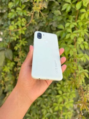 Redmi A2plus sotiladi