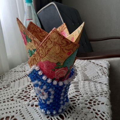 салфетница,изделия из бусин ,ручная работа