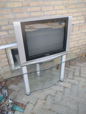 Телевизор и подставка