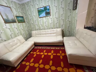 • “Современный диван в идеальном состоянии — забирай и наслаждайся!”