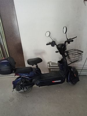 Skuter kam yurigan YAP-Yangi