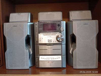 Продам музыкальный центр Sony MHC-VZ30AV