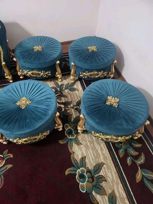 Sarpo qutilari sotiladi. 2.500 ming soʻm yangidek