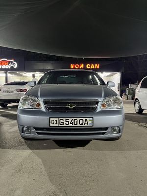 Продам Lacetti 1.8 2013 механика
