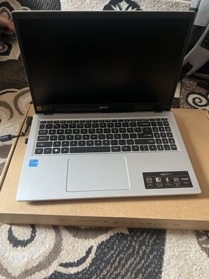 Acer aspire3 8/256gb