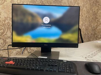 Моноблок Dell в новом состояние купил недавно