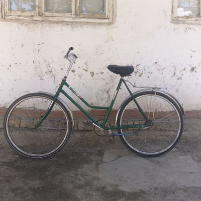 Ural velik velosiped sotiladi
