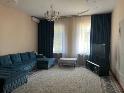 ул.Бахадыра ТРЦ Некст 4-ком 150 м² 4-сот ремонт меб/тех можно под офис