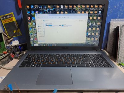 Asus core i5 256ssd+1tb hdd