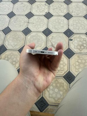 Iphone 12mini Karobka dakument SROCHNA SOTILADI!!