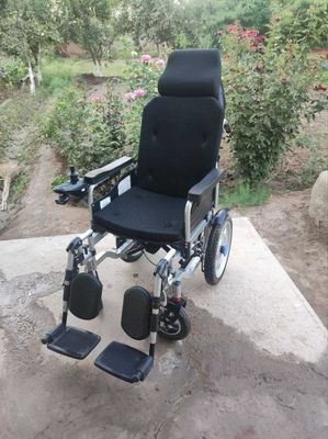 Инвалидная коляска с электроприводом HG-W680