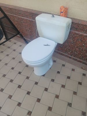 Продается унитаз