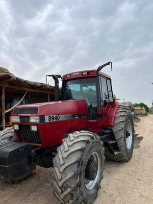 CASE IH MAGNUM 8940 сотилади ишлаб турган техника харажати йўқ.