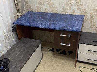 письменный стол из ДСП