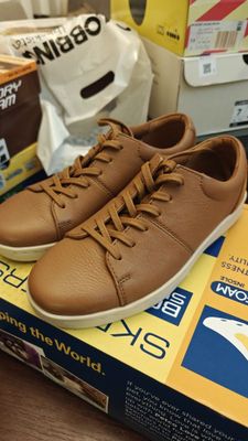 Кожаные туфли Clarks со скидкой